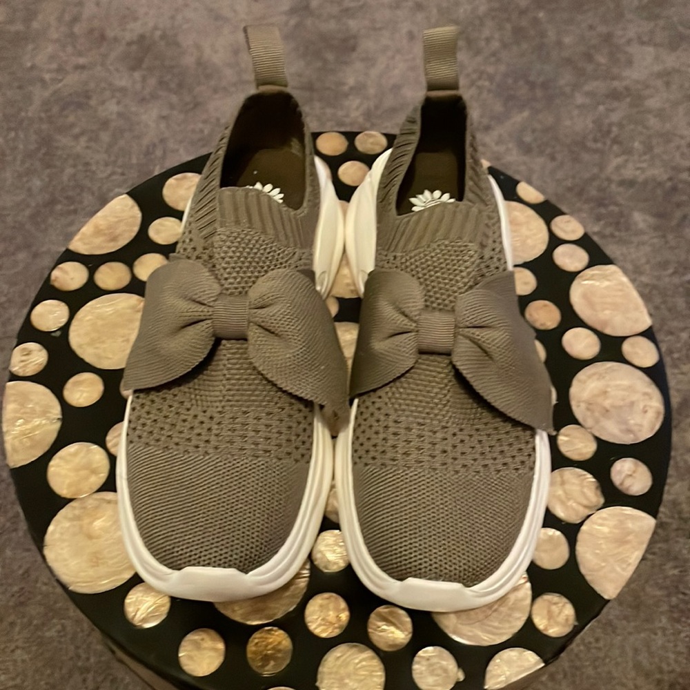 Yellowbox slip-on
